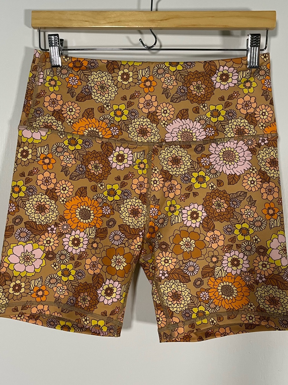 Yogi Peace Club Floral High-Rise Women’s Bike Shorts - Brown Multi